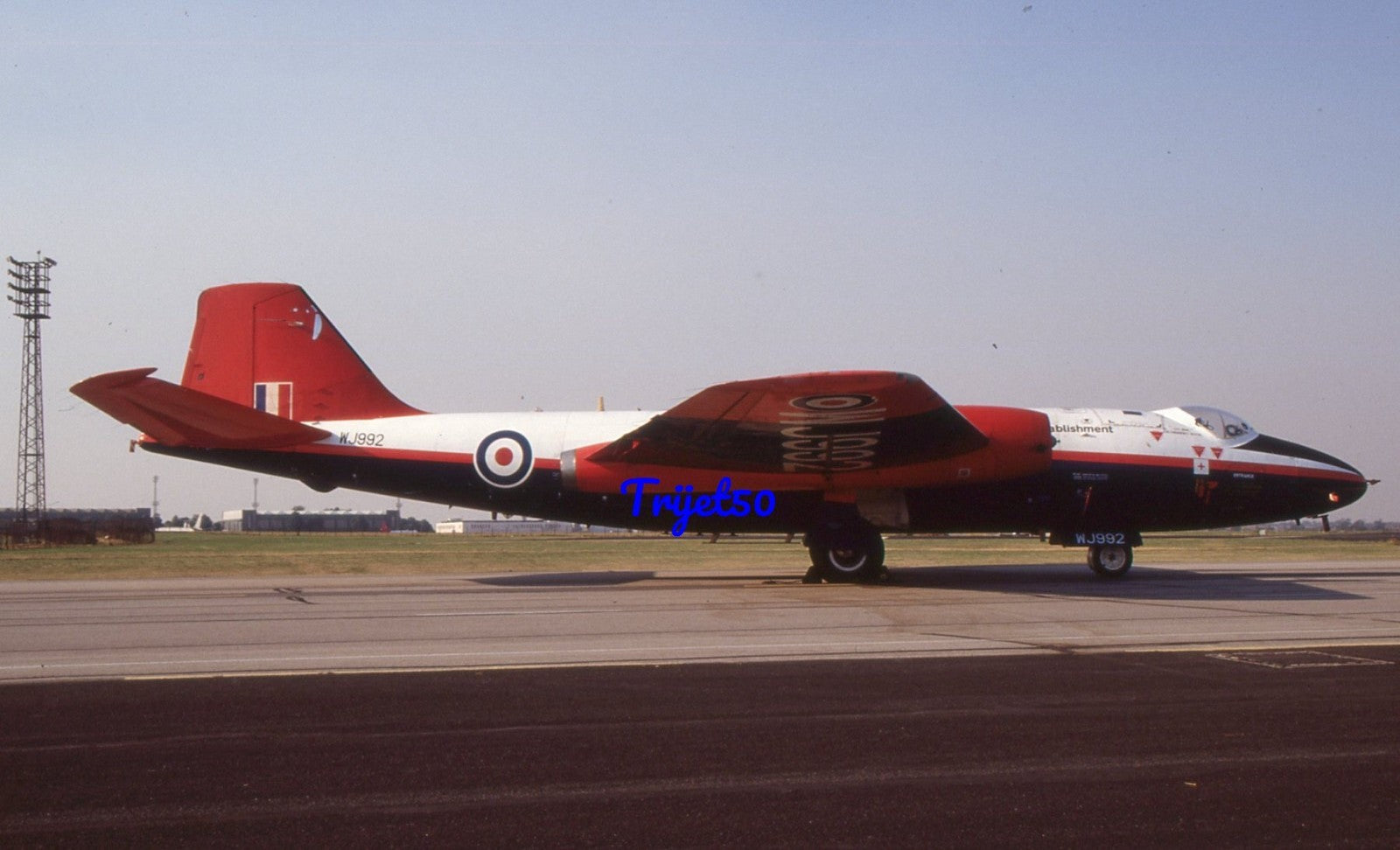 35mm Military Aircraft Slide Canberra WJ992 RAF Brize Norton 1991