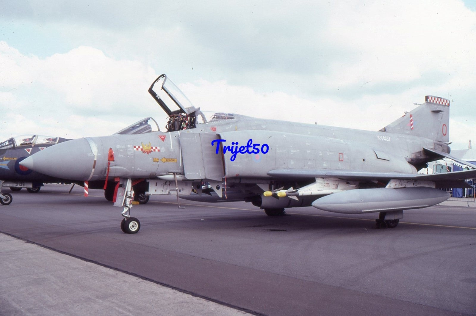 35mm Aircraft Slide Phantom XV407 IAT Greenham Common 1981