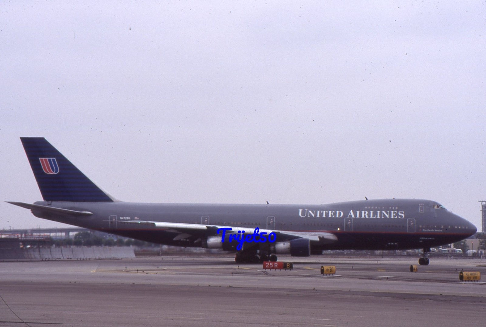 35mm Civil Aircraft Slide Boeing 747 N4728U United Airlines LAX 1998