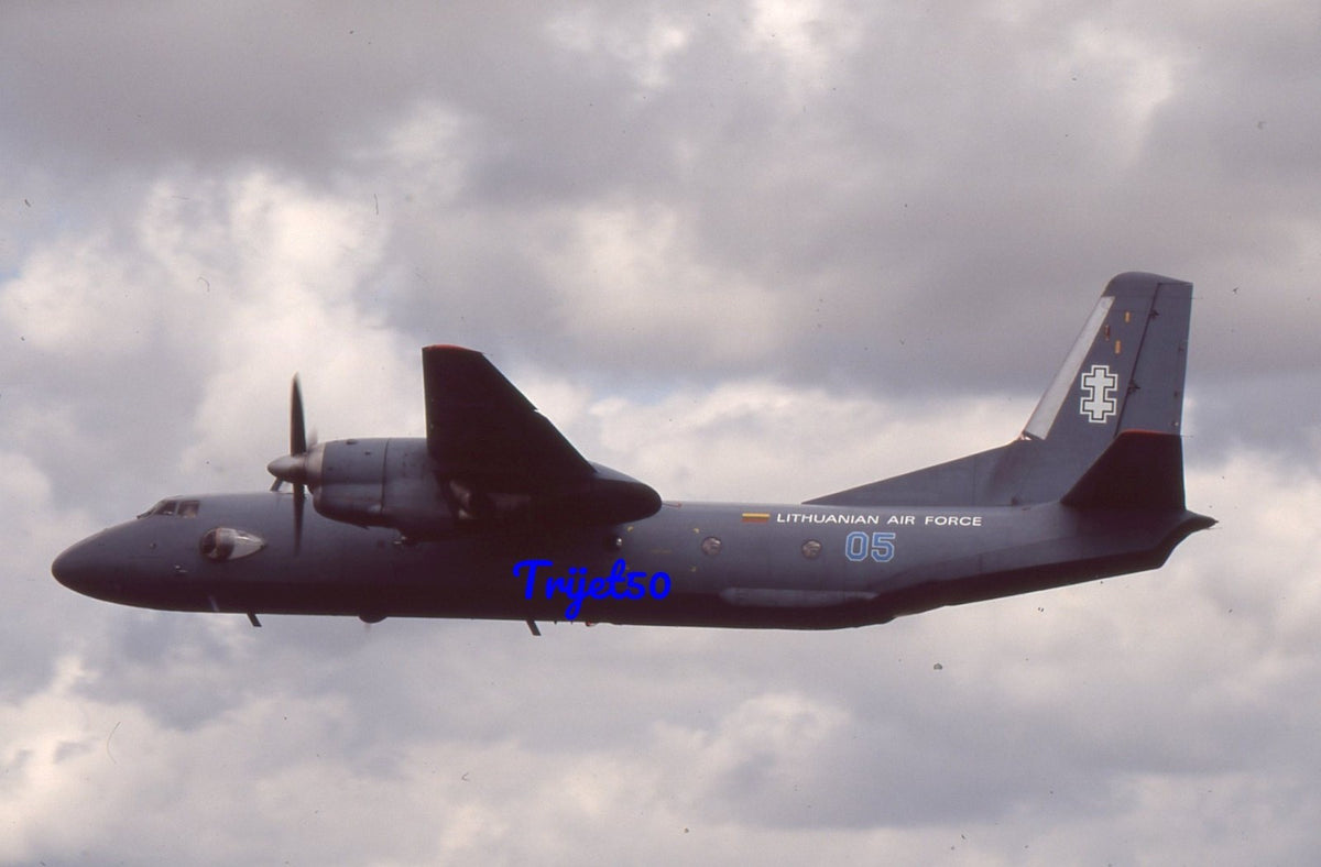 35mm Military Aircraft Slide Antonov An-24 05 Lithuanian Air Force RIAT Fairford 2004