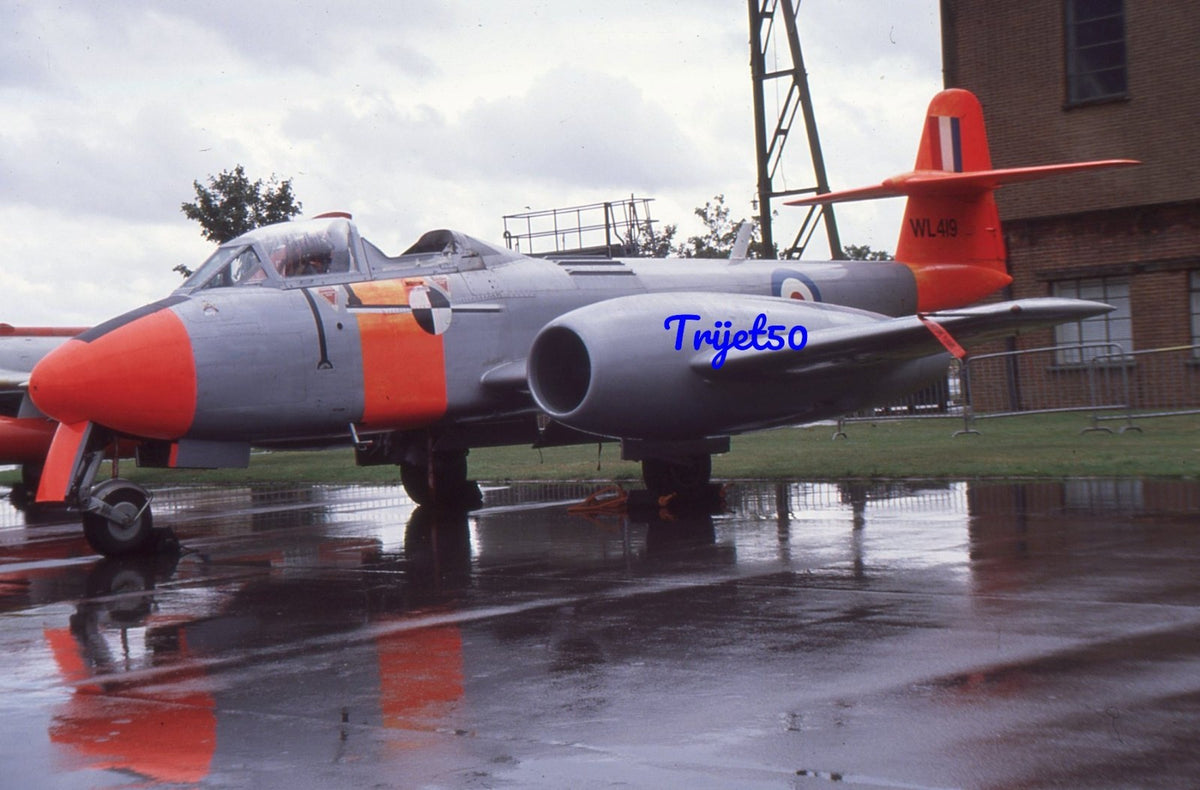 35mm Military Aircraft Slide Meteor WL419 RAF Abingdon 1989