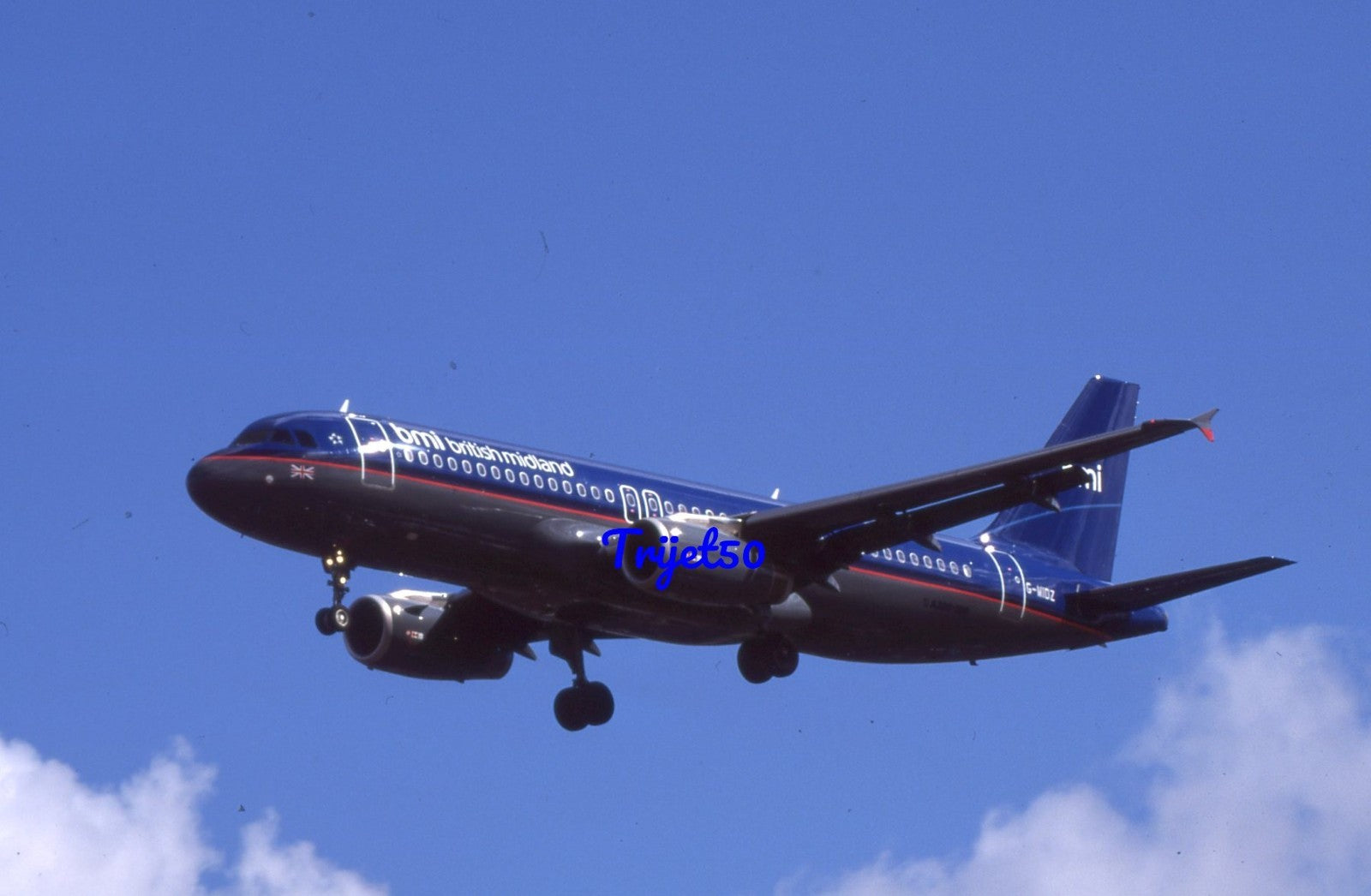 35mm Civil Aircraft Slide Airbus A320 G-MIDZ British Midland Heathrow 2001