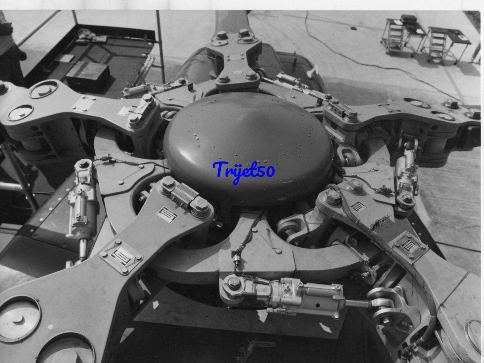 9X7 B&W Photo Westland EH101 Main Rotor Head Close-Up