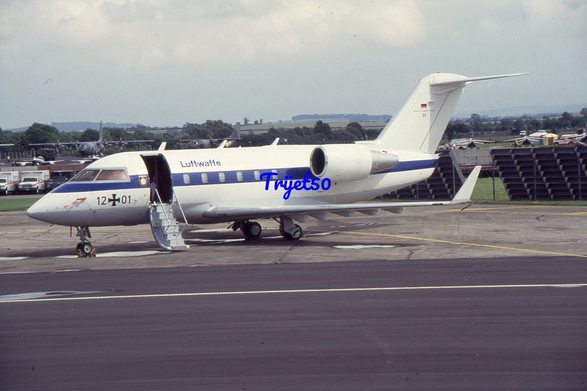 35mm Military Aircraft Slide Challenger 12+01 German Air Force IAT Fairford 1993