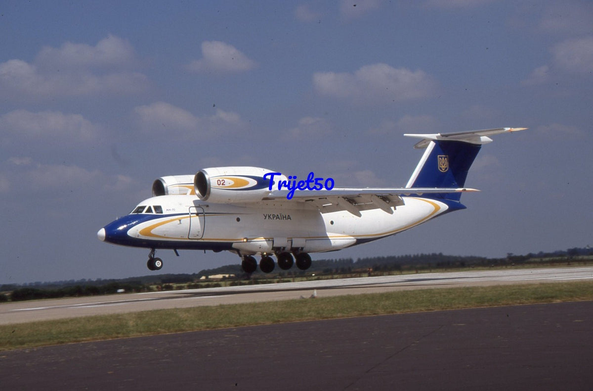 35mm Military Aircraft Slide Antonov An-72 02 Ukrainian Air Force RIAT Cottesmore 2000