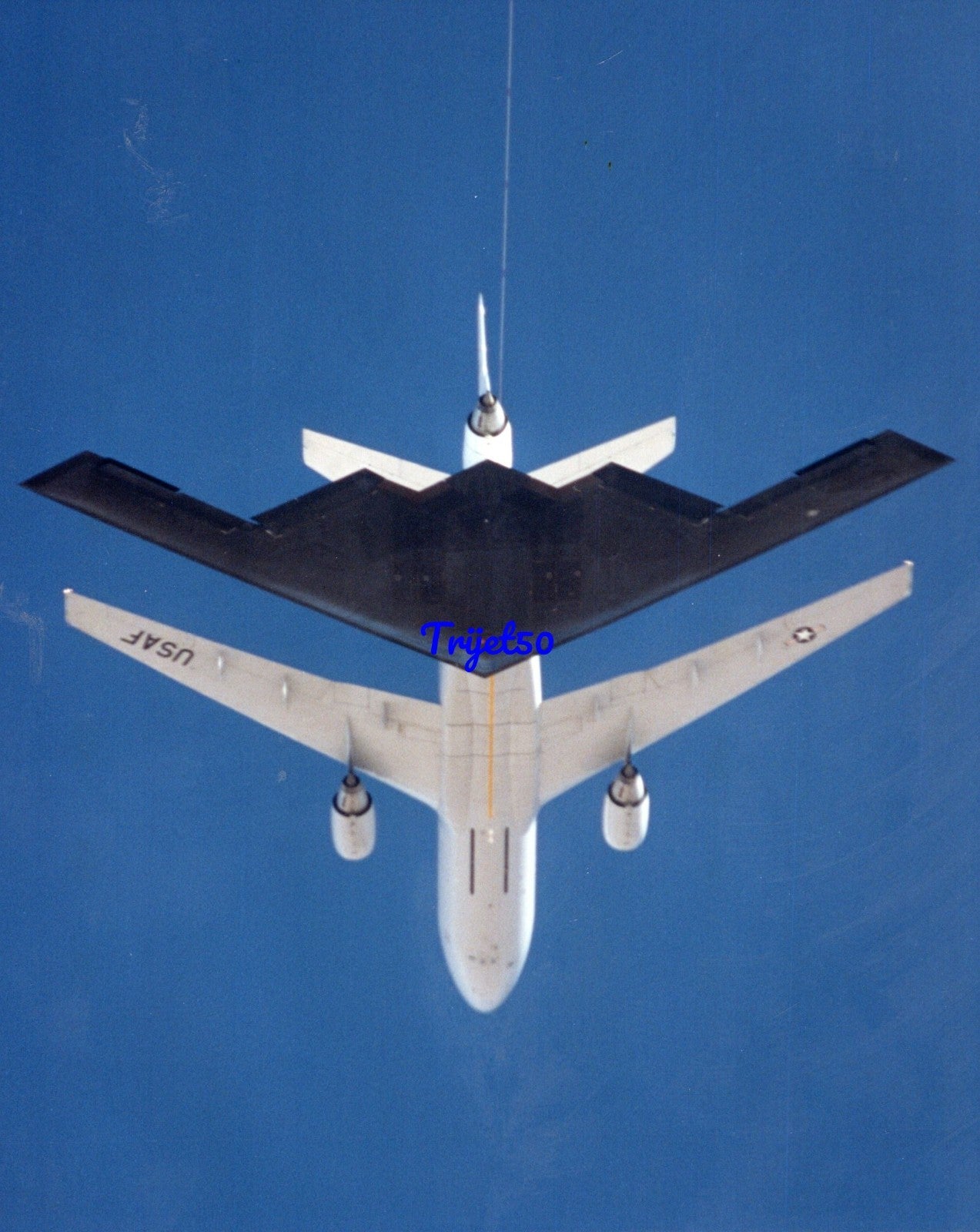 8X10 Colour Photo Northrop B-2 with KC-10 Extender from underneath