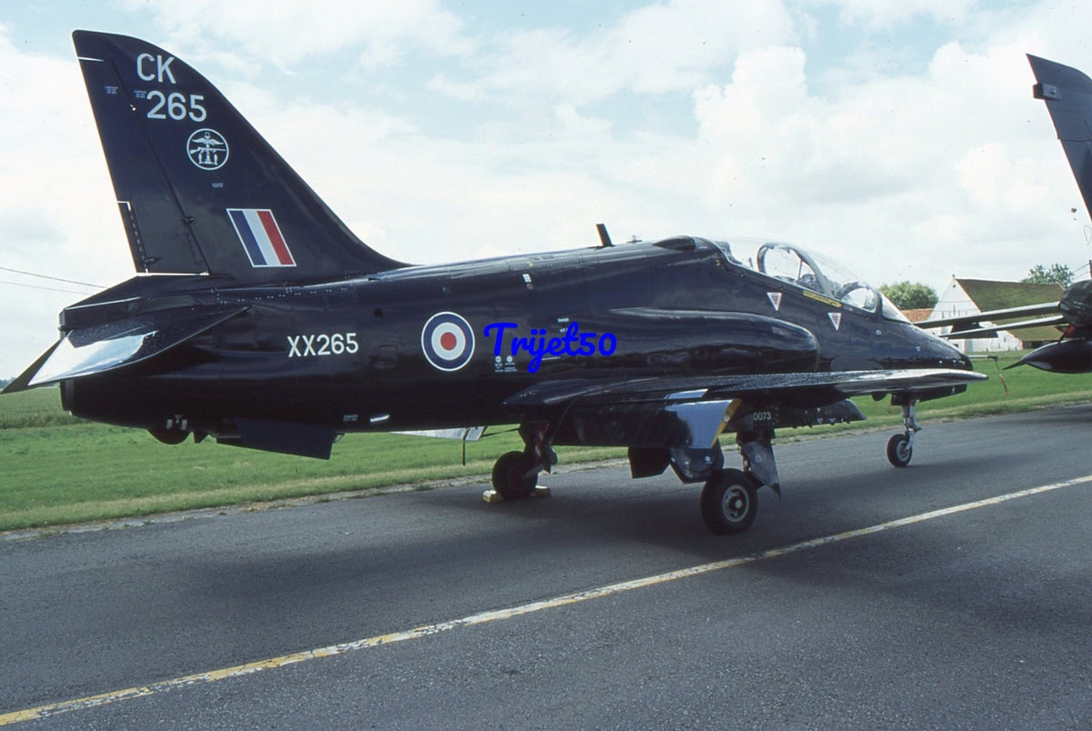 35mm Military Aircraft Slide Hawk XX265 Koksijde 2004