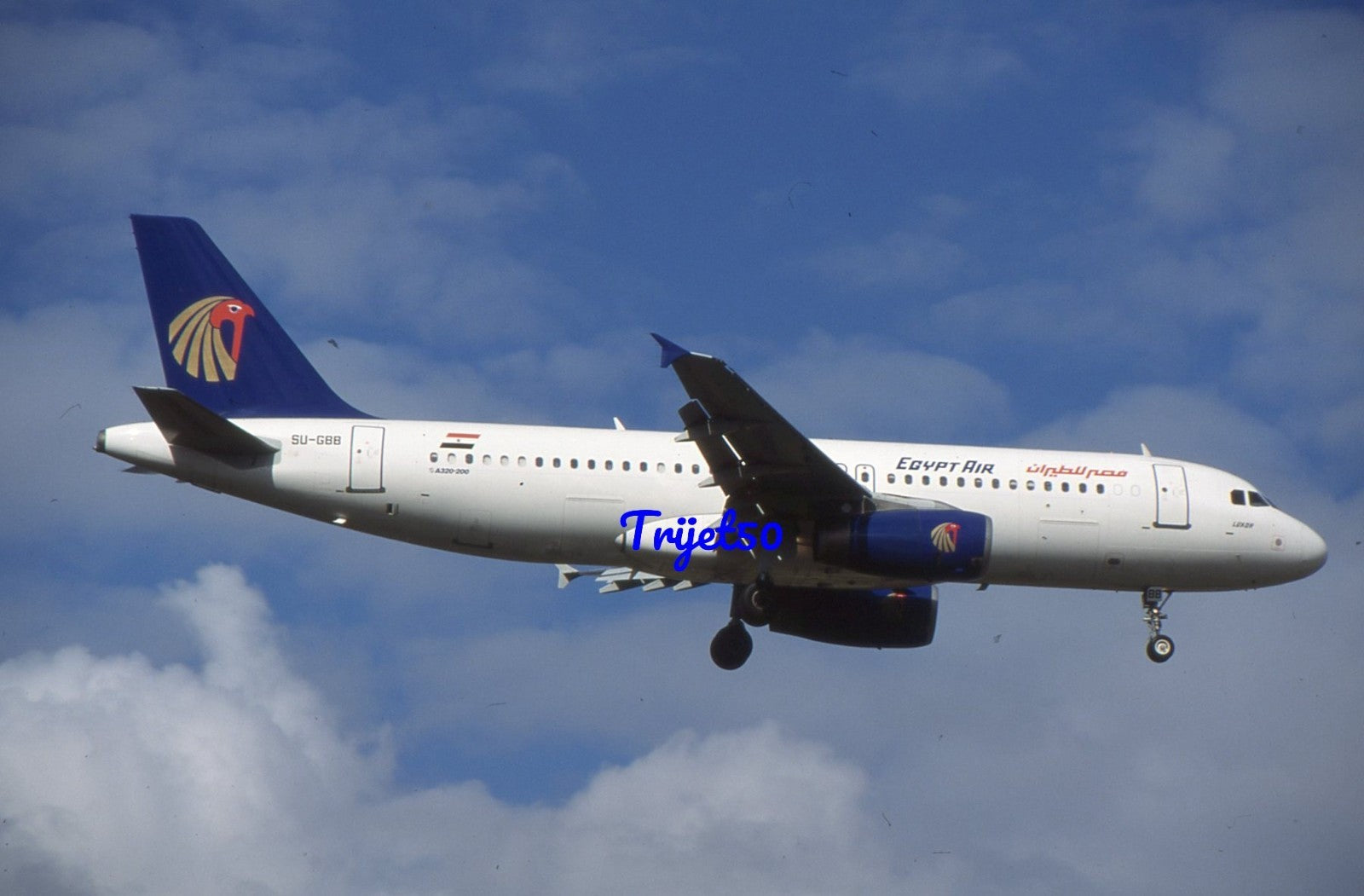 35mm Civil Aircraft Slide Airbus A320 SU-GBB Egyptair Heathrow 2002