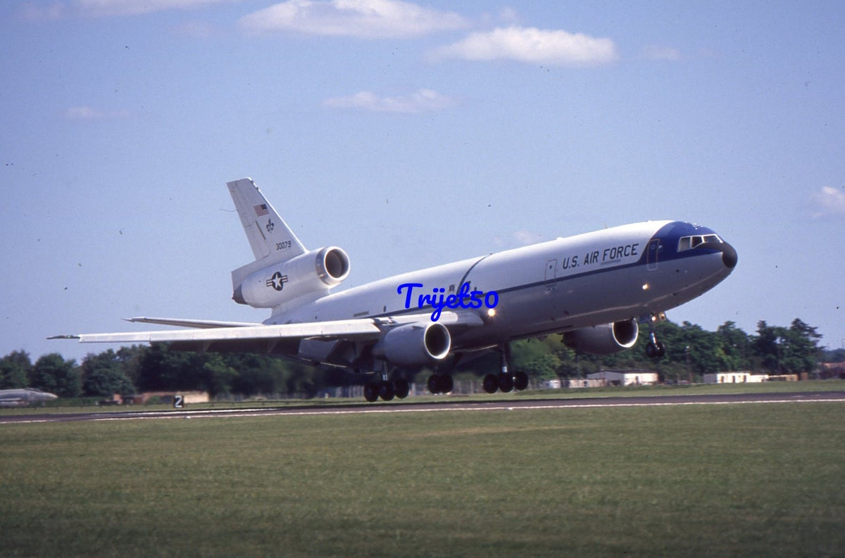35mm Military Aircraft Slide Douglas KC-10 30079 USAF RAF Mildenhall 1990
