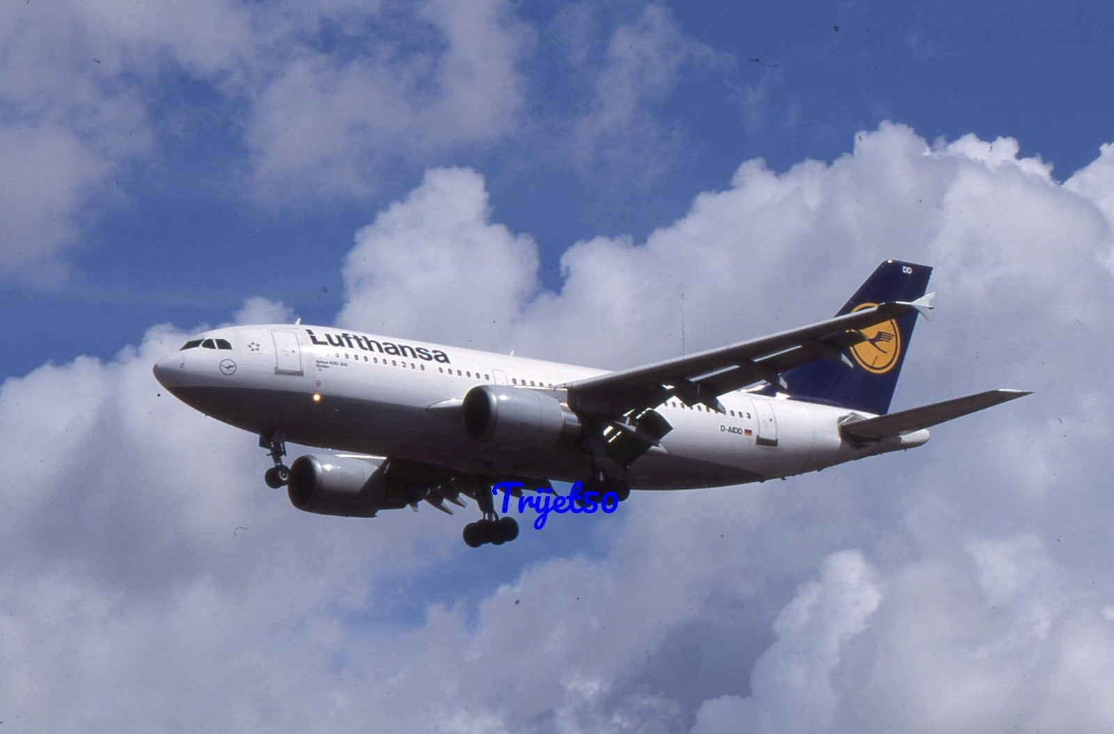 35mm Civil Aircraft Slide Airbus A310 D-AIDD Lufthansa Heathrow 2001